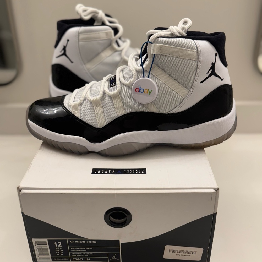 Jordan 11 Concord 2011